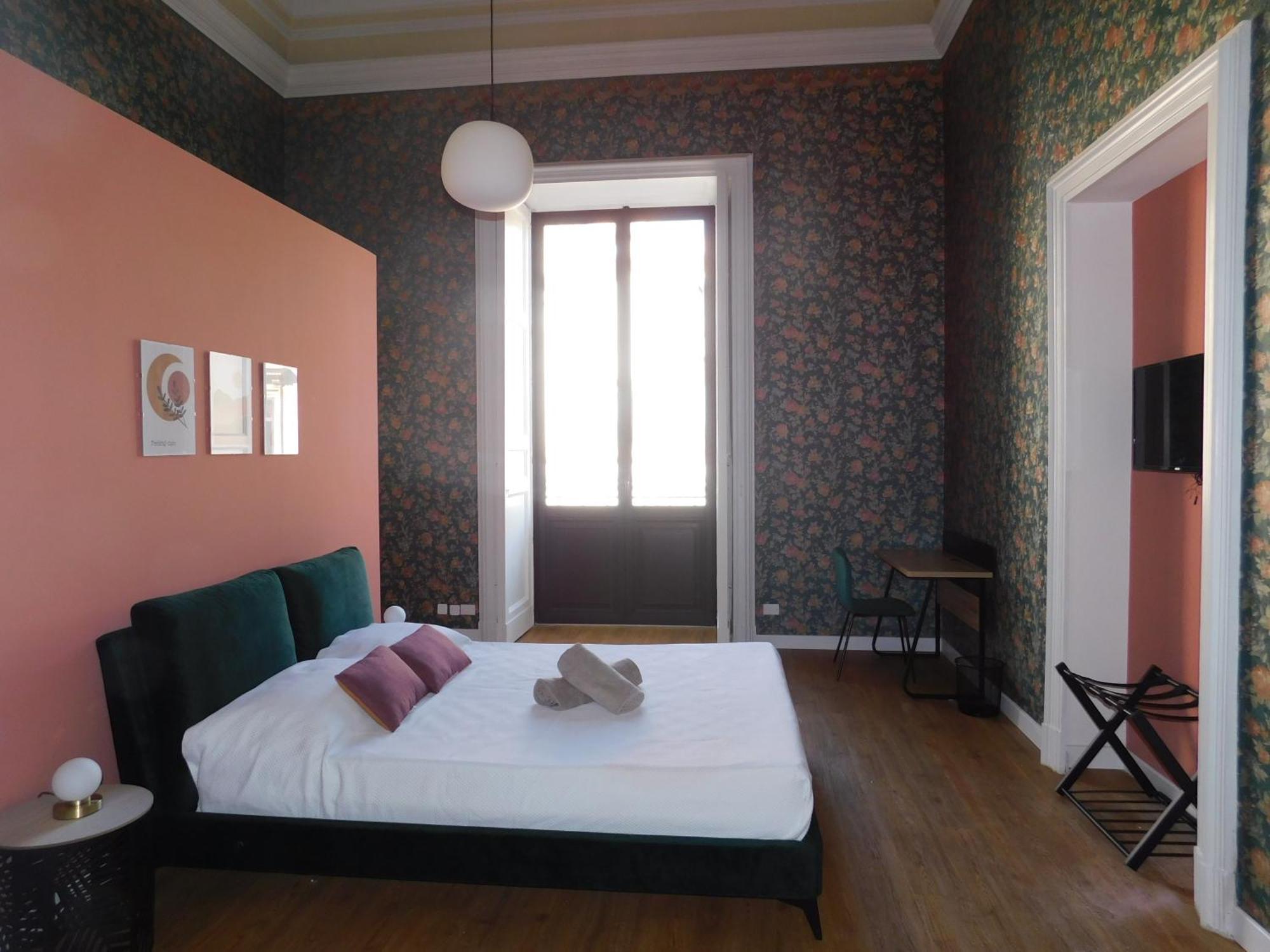 Hibiscus - Etnea Rooms Catania Bagian luar foto