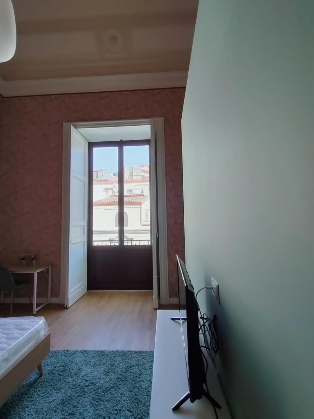Hibiscus - Etnea Rooms Catania Bagian luar foto